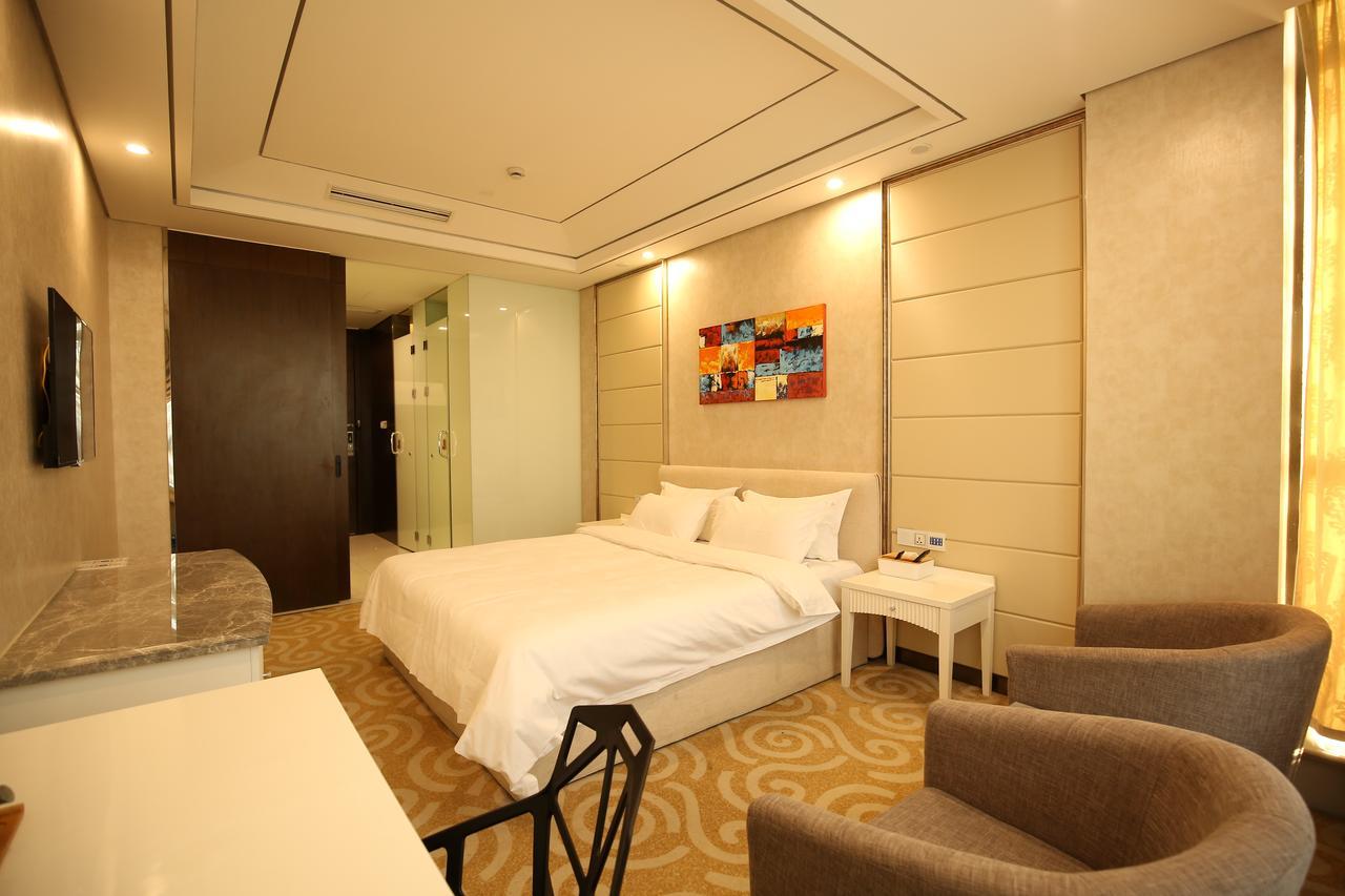 Crown Crystal Hotel Xangai Exterior foto